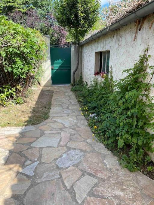 «  La Petite Maison » ....des Grands Espaces...