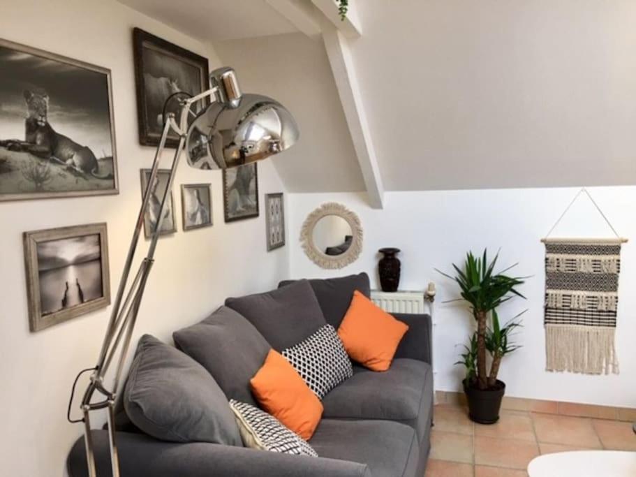 «  La Petite Maison » ....des Grands Espaces... Holiday home Saint-Maur-des-Fosses